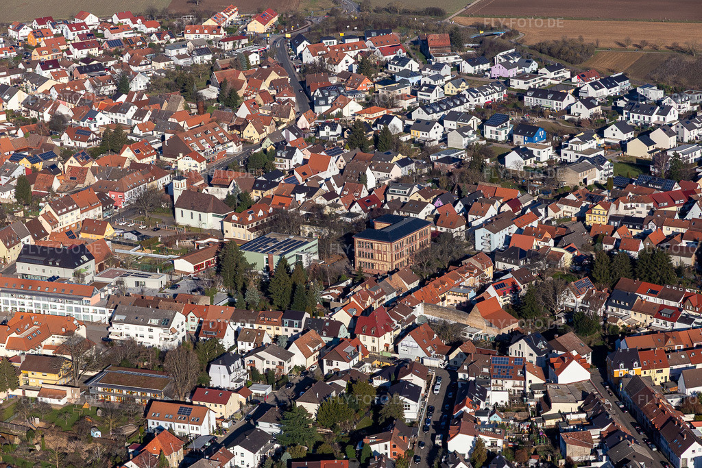 Luftbild: Friedrichsschule in Plankstadt im Bundesland Baden-Württemberg in Deutschland. Foto: IMG_125529.jpg vom 21.02.2021 durch Werner Riehm/FLY-FOTO.de