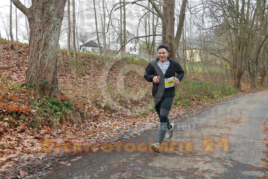 221211_1153_EX1_5413 | Sportfotografie im Rhein-Sieg Kreis, Köln, Bonn, NRW, Rheinland Pfalz, Hessen, etc. Unser Tätigkeitsfeld umfasst den Laufsport vom Volkslauf über den Marathon, Duathlon, Triathon bis zum Ultralauf wie Kölnpfad Ultra oder Schindertrail.