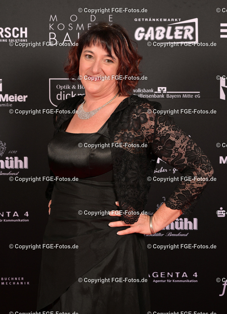 20240114-fge-fotos-0411 | Eröffnungsball der FGE am 14.01.2024 im Alten Stadttheater in Eichstätt. - Realisiert mit Pictrs.com