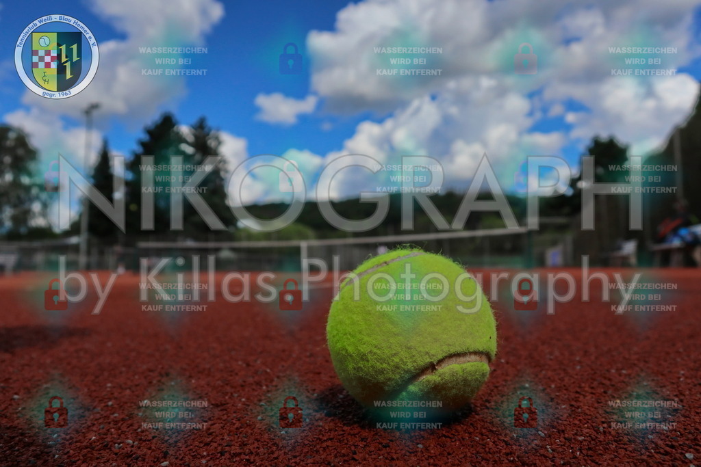 Tennisball | Nikograph by Killas.Photography - Ihr Photo-Designer aus Iserlohn. Bei mir erhalten Photographie und IT-Dienstleistungen zu fairen Konditionen. Bei Nikograph.eu finden Sie Wandbilder, Kalender, Photomagnete und viele weitere Photogeschenke.