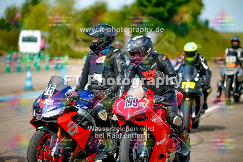 _MOT0839 | Hier findet Ihr Bilder von Touristenfahrten auf der Nürburgring Nordschleife oder von anderen Veranstaltungen die ich besucht habe. Viel Spass beim Durch Schauen 