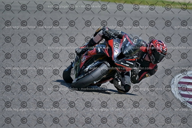 26BT02-1109 | markuskiefer.com - Realisiert mit Pictrs.com