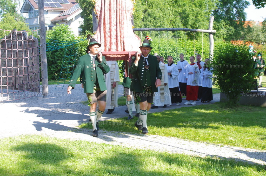 IMGP2996 | fotografiert von Axel PollmannLeonhardi Wallfahrt Benediktbeuern und Murnau, Fronleichnam, Fasching, Landschaft im Loisachtal und Benediktbeuern  - Realisiert mit Pictrs.com