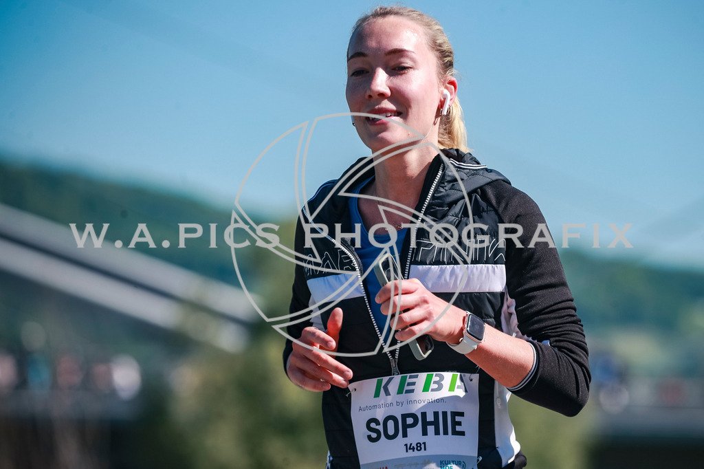 ..... | LINZ,AUSTRIA,27.April 25, Int. 3 Brückenlauf Linz  , Image shows: Photo: WAPICS / Manuel Binder