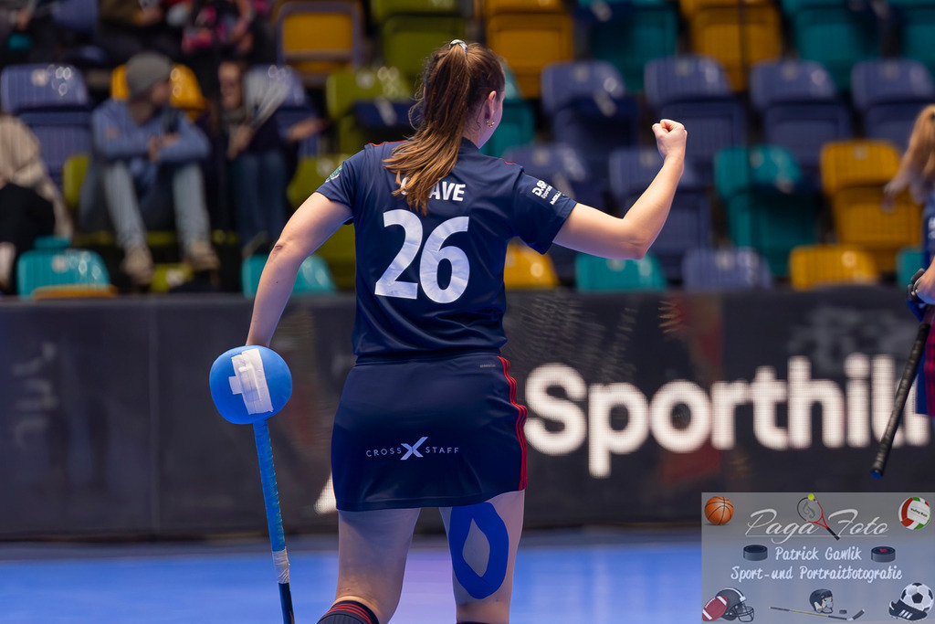 Volvo E.R.B. Final 4 Halbfinale Frauen: Mannheimer HC - Düsseldorfer HC, 25.01.2025 | Elisa Gräve (Düsseldorfer HC #26) ballt die Faust nach einem Tor, Mannheimer HC - Düsseldorfer HC, Frankfurt, Süwag Arena, 25.1.2025 - Realisiert mit Pictrs.com