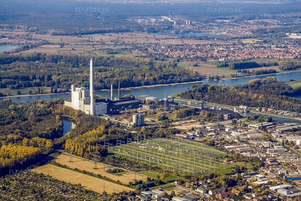 Luftbild: Umspannwerk am Rheinhafenkraftwerk im Ortsteil Daxlanden in Karlsruhe im Bundesland Baden-Württemberg in Deutschland. Foto: IMG_8693.jpg vom 14.10.2007 durch Werner Riehm/FLY-FOTO.de