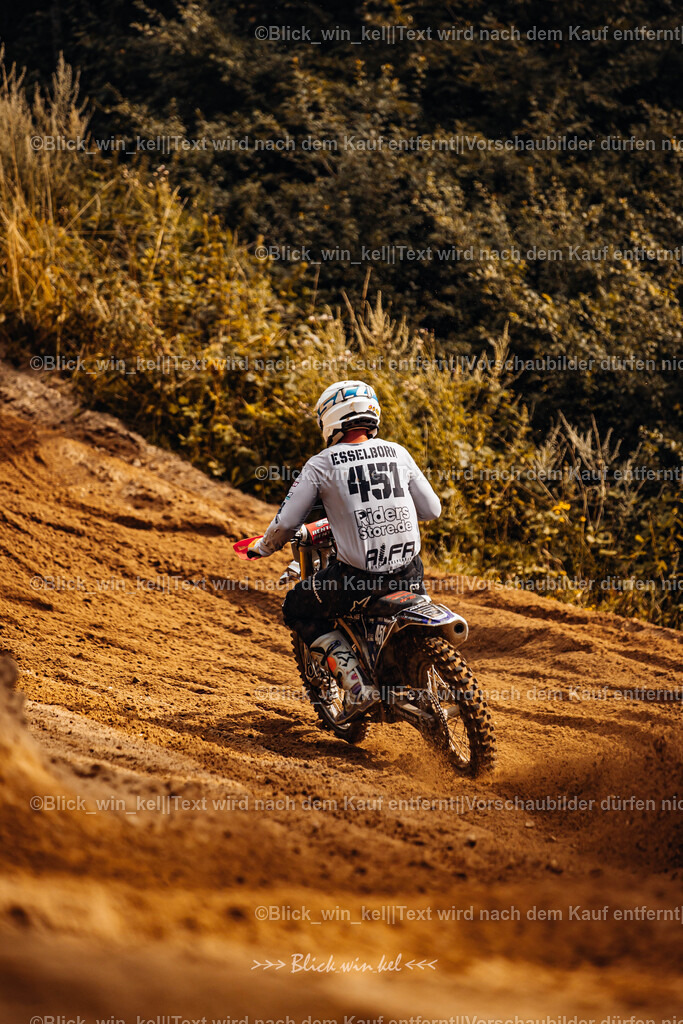 E68A1909 | blick_win_kel