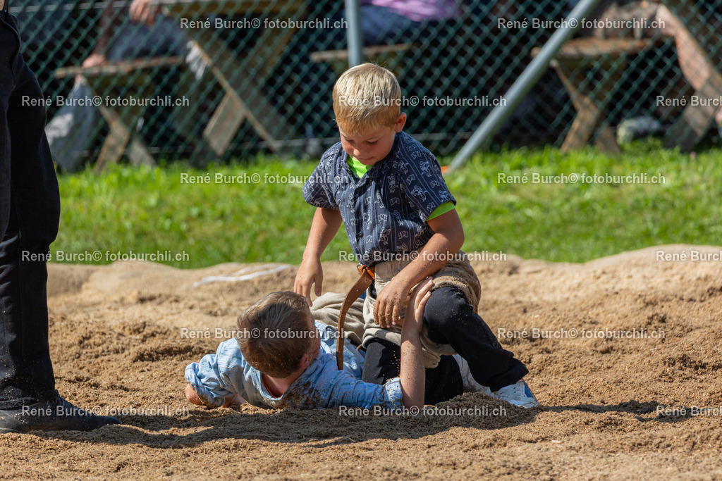 602A0242 | René Burch leidenschaftlicher Fotograf aus Kerns in Obwalden.  Hier finden sie Sport, Landschaft und Natur Fotografie.
 - Realisiert mit Pictrs.com