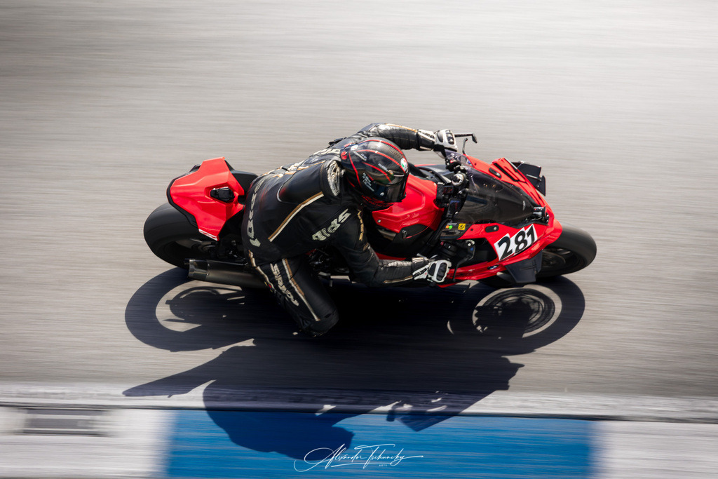 Ducati Trackday Hockenheimring 2026 | Entdecken Sie die faszinierende Welt von Alexander Tschuncky Arts: Kreative Fotografie, atemberaubende Automobilkunst und hochwertiger Bilderdruck. Lassen Sie sich inspirieren! - Realisiert mit Pictrs.com