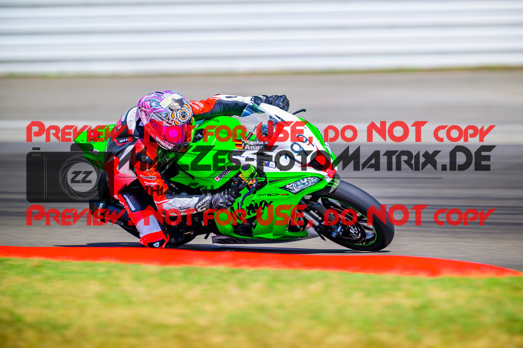 MaZZes_Fotomatrix_20250628_6007705_1584 | WEISS