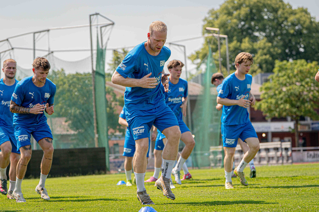Fußball I Herren I Saison 2026-2027 I Trainingauftakt BW Lohne  I 28765 | jns.sportfotos - Realisiert mit Pictrs.com