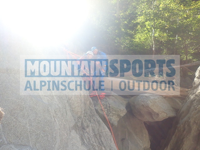 P9210066 | Bestelle die Bilder deines Berg- oder Wasser-Abenteuers mit Mountain Sports bequem von zu Hause aus direkt über unseren Online Fotoshop von pictrs.com. - Realisiert mit Pictrs.com