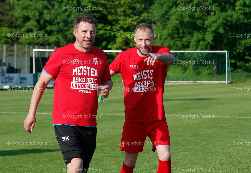 A_LUI_03052025_21 | SPORT FUSSBALL LL.OST ASKOE OEDT 1B-USV ST.ULRICH 03.05.2025IM BILD: MATEJ  VULIC UND BOZO KOVAZEVIC (OEDT1B) FOTO:FOTOLUI