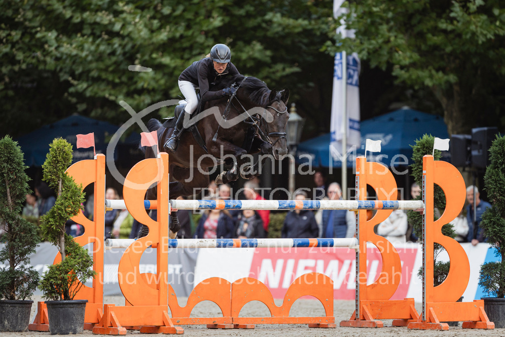 240915_OWLCh_Spk-Trophy-939 | Deine schönsten Turniermomente als professionelle Fotos! Entdecke hochwertige Pferdesport-Fotografie im Online-Shop. Jetzt Fotos finden & bestellen!