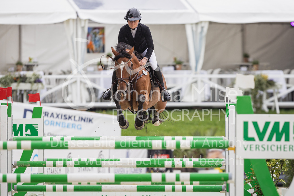 230730_BHO_M2-Spr_1-445 | Deine schönsten Turniermomente als professionelle Fotos! Entdecke hochwertige Pferdesport-Fotografie im Online-Shop. Jetzt Fotos finden & bestellen!