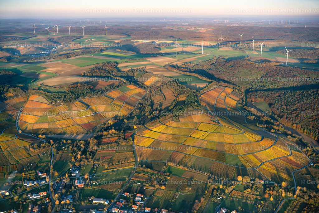 4042984 | Weinberge bei Thüngerheim, Weinlage Johannisberg, Scharlachberg