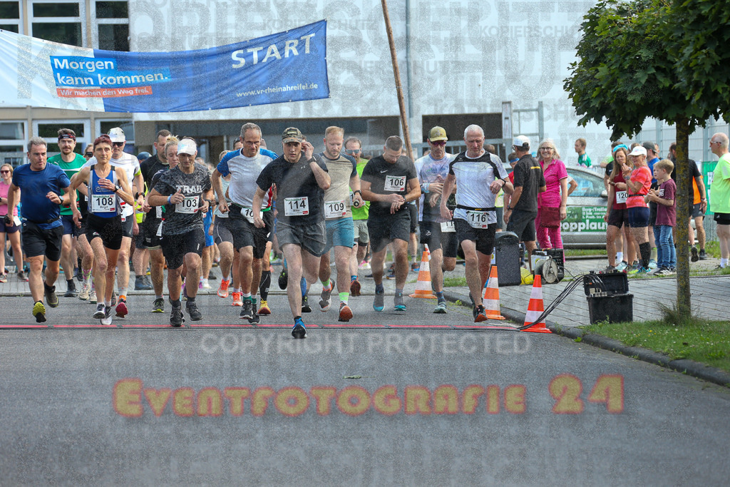 250801_1805_EX1_6327 | Sportfotografie im Rhein-Sieg Kreis, Köln, Bonn, NRW, Rheinland Pfalz, Hessen, etc. Unser Tätigkeitsfeld umfasst den Laufsport vom Volkslauf über den Marathon, Duathlon, Triathon bis zum Ultralauf wie Kölnpfad Ultra oder Schindertrail.
