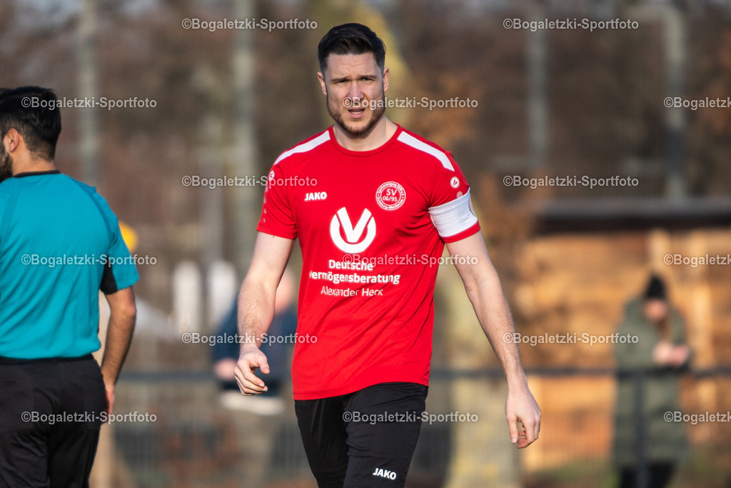 Kreispokal DU/MH/DIN, Achtelfinale, SV Duissern - Spvgg Meiderich 06/95, Duisburg, Germany | 17.01.2026, Fussball, Kreispokal DU/MH/DIN, SV Duissern -Spvgg Meiderich 06/95: Mannschaftskapitän Dennis Freikamp (Spvgg Meiderich 06/95 #17) - Realisiert mit Pictrs.com