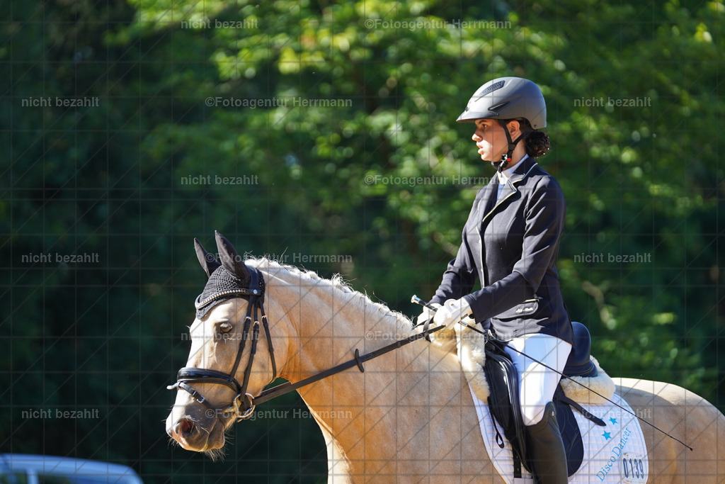 20240706-FAH04488 | Grafing Turnierfotos, Reitverein Ebersberg, Turnierfotografen Bayern, reitsportbilder, Pferdefotograf, reitsportfotograf, Sportbilder, Reitsportfotografie, Fotoagentur Herrmann, Turnierfotograf