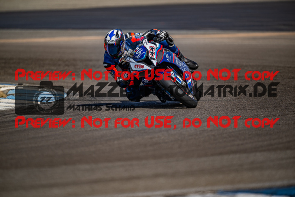 MaZZes_FotoMatrix_230410_9181 | WEISS