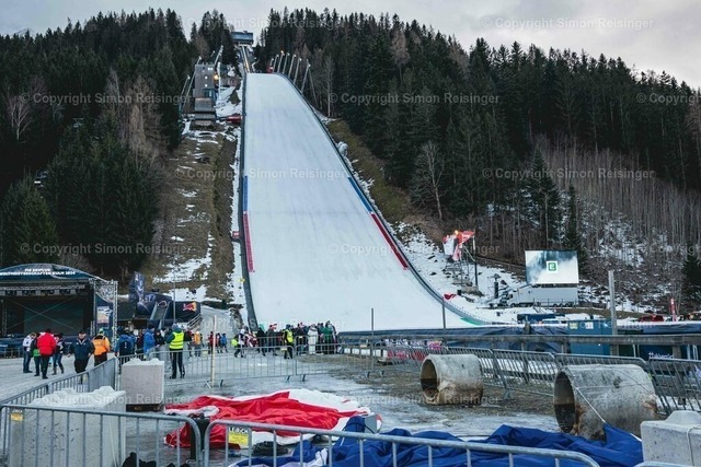 reisinger-2024-01-27-0006 | Image shows ,FIS SKI Flying World Championships - Samstag,27.01.2024,Kulm, AUT, FIS SKI Flying World Championships, Ski Flying WM /Foto: Simon Reisinger Datum 2024-01-27 - Realized with Pictrs.com