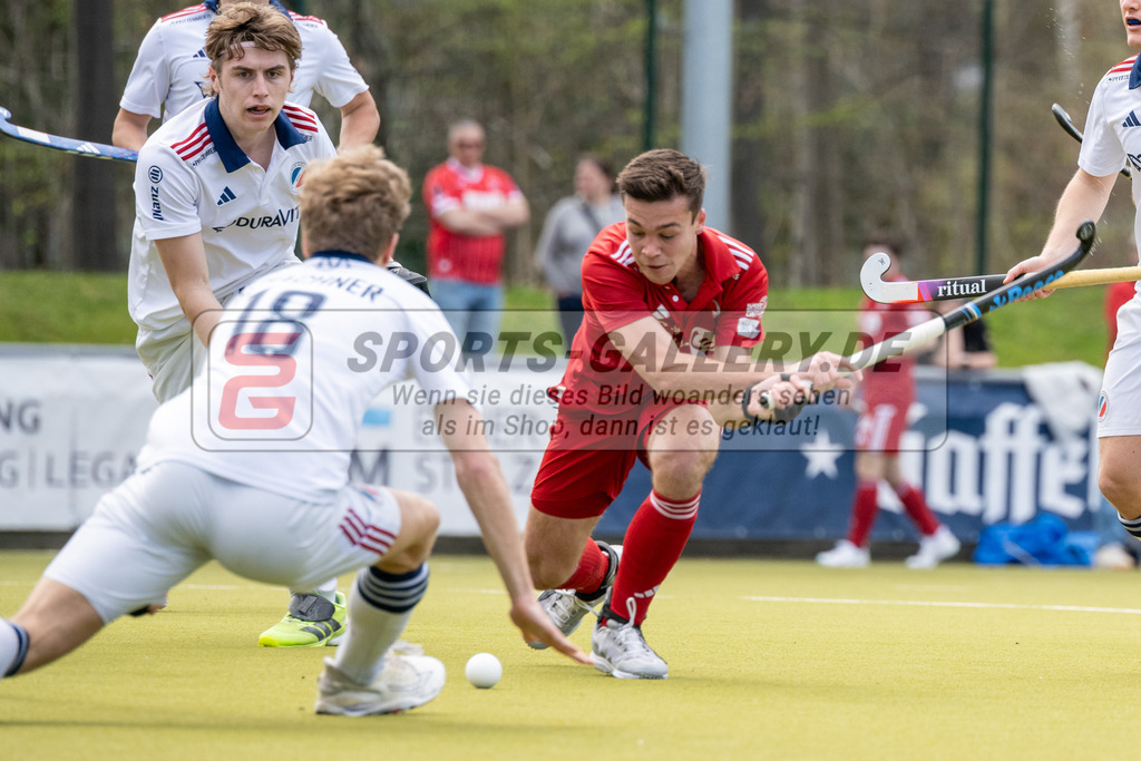SFE_20260321_0026 | Köln, Deutschland, 21.03.26: Feldhockey 1. Bundesliga Herren zwischen Rot-Weiss Köln - Mannheimer HC im REWE Sportpark am 21.03.2026 in Köln, Deutschland. (Foto von Stephan Fehrmann)Köln, Germany, 21.03.26: Feldhockey 1. Bundesliga Herren between Rot-Weiss Köln - Mannheimer HC in REWE Sportpark at 21.03.2026 in Köln, Deutschland. (Foto from Stephan Fehrmann)