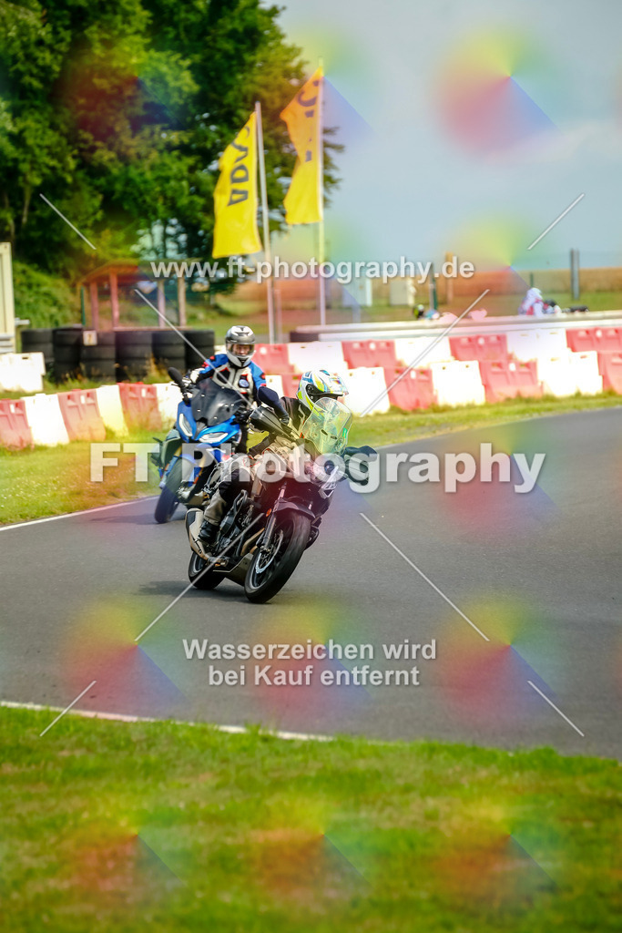 VBK-4502 | Hier findet Ihr Bilder von Touristenfahrten auf der Nürburgring Nordschleife oder von anderen Veranstaltungen die ich besucht habe. Viel Spass beim Durch Schauen 
