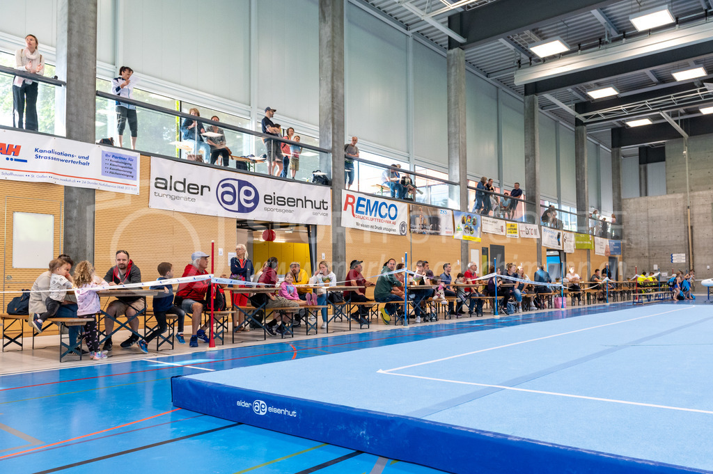 104. Zürcher Kunstturnertage Neftenbach - 15. May 2022 | 104. Zürcher Kunstturnertage Neftenbach
Turnhalle Ebni, Neftenbach
Einführungsprogramm (EP)
Bild: Sportfotografie Markus Aeschimann | www.markus-aeschimann.ch - Realisiert mit Pictrs.com