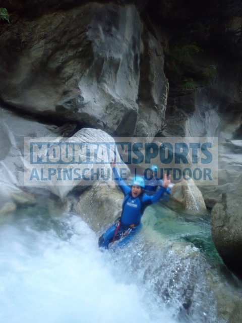 P1050165 | Bestelle die Bilder deines Berg- oder Wasser-Abenteuers mit Mountain Sports bequem von zu Hause aus direkt über unseren Online Fotoshop von pictrs.com. - Realisiert mit Pictrs.com