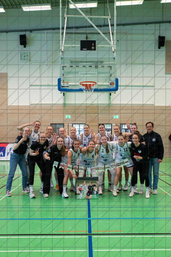2. DBBL PlayOff 24/25 - BBC Osnabrück vs. BasCats USC Heidelberg - 1/4-Finale, 2. Spiel  | Osnabrück, Deutschland, 27.04.25: 2. DBBL PlayOff 24/25 - BBC Osnabrück vs. BasCats USC Heidelberg - 1/4-Finale, 2. Spiel Im Bild: BBC OsnabrückCREDIT:www.bullenfotos.de, Martin Koenig, Hoerner Weg 40, D-49078 Osnabrueck, +4917663732967Nutzung und Weitergabe nur zu den vereinbarten Zwecken. Presseanfragen an Ersteller. Alle Rechte beim Ersteller. Honorierung nach MFM. - Realisiert mit Pictrs.com