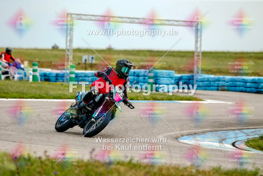 Chambley Juli-0035 | Hier findet Ihr Bilder von Touristenfahrten auf der Nürburgring Nordschleife oder von anderen Veranstaltungen die ich besucht habe. Viel Spass beim Durch Schauen 