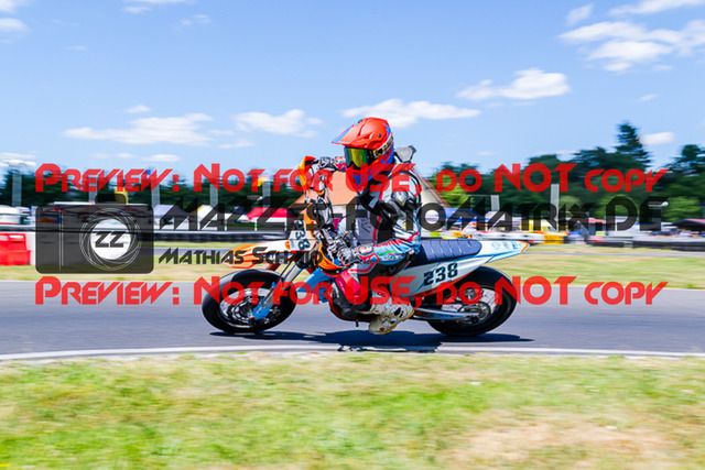 MaZZes_FotoMatrix_220702_0784 | S4