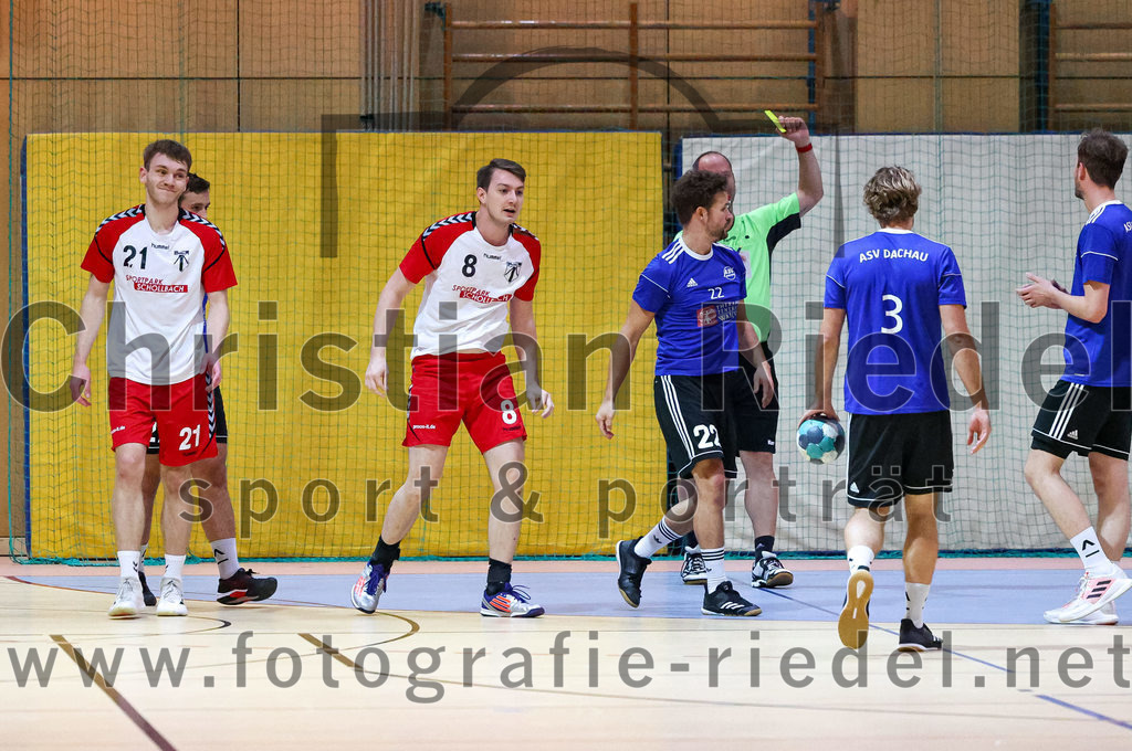 2022-10-08_050_SpVgg_Altenerding_gegen_ASV_Dachau | Erding, Deutschland, 08.10.2022:
Handball, Bezirksoberliga Männer 2022 / 2023, 4. Spieltag, SpVgg Altenerding gegen ASV Dachau, Endergebnis: 23:23

Severin Lößl (SpVgg Altenerding, #21), Quirin Huber (SpVgg Altenerding, #8), Matthias Hauß (ASV Dachau, #22), Viktor Schwalbe (ASV Dachau, #3)

Foto: Christian Riedel / fotografie-riedel.net