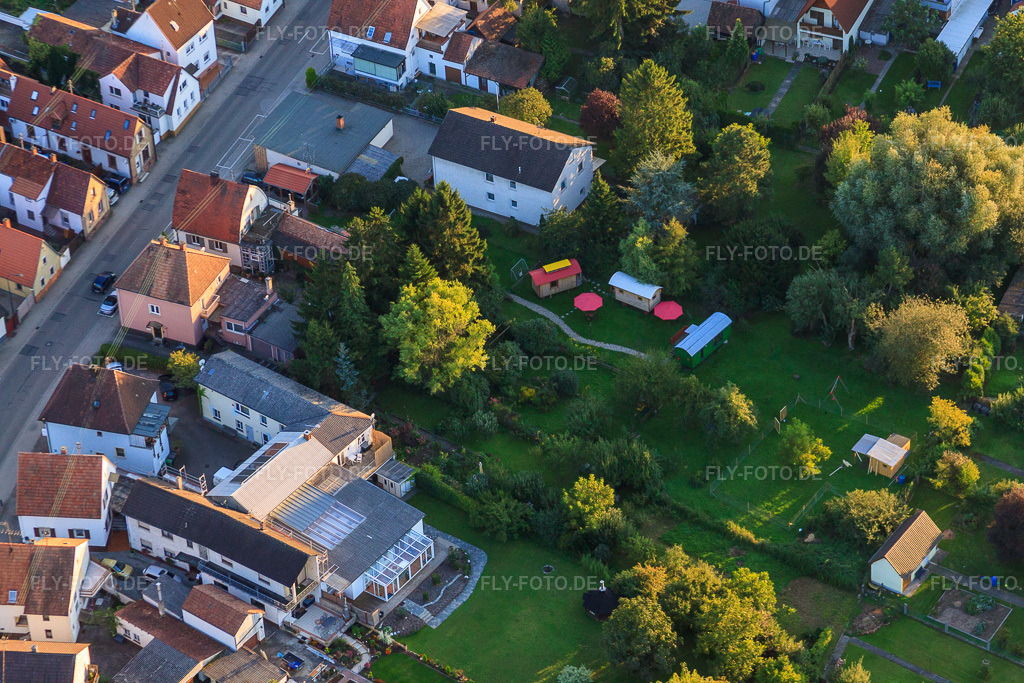 Luftbild: Villa Kunterbunt in Kandel im Bundesland Rheinland-Pfalz in Deutschland. Foto: IMG_32787.jpg vom 01.09.2010 durch Werner Riehm/FLY-FOTO.de