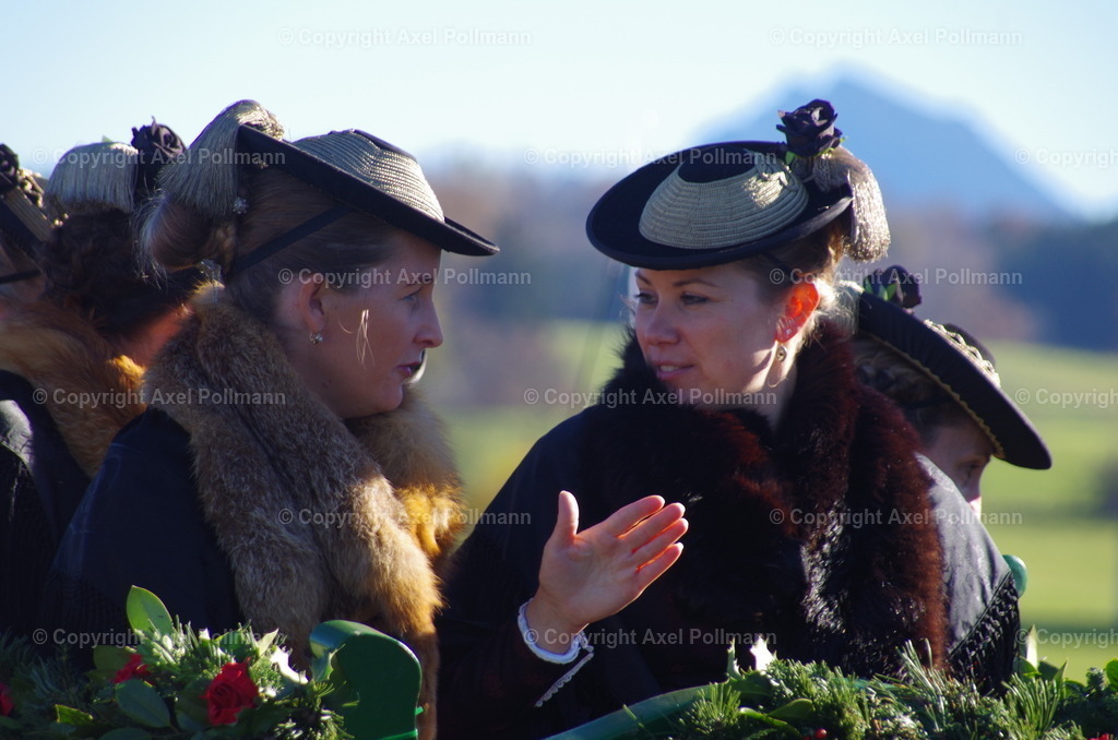 IMGP7702 | fotografiert von Axel PollmannLeonhardi Wallfahrt Benediktbeuern und Murnau, Fronleichnam, Fasching, Landschaft im Loisachtal und Benediktbeuern  - Realisiert mit Pictrs.com