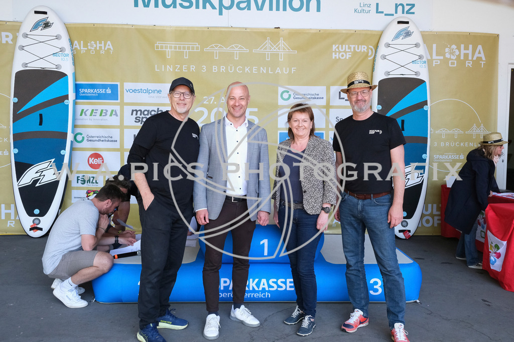 ..... | LINZ,AUSTRIA,27.April 25, Int. 3 Brückenlauf Linz  , Image shows: Photo: WAPICS / Michael Ring