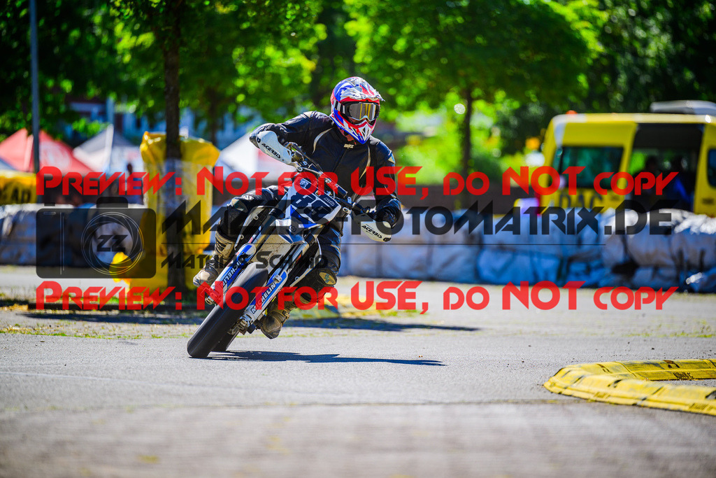 MaZZes_FotoMatrix_240816_6021986_0350 | UE40