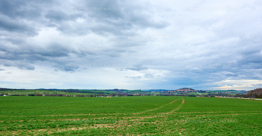 Basaltberg_ Burg und Stadt Stolpen von NO 02 | Bedeutsame Landschaften Deutschlands - Realisiert mit Pictrs.com