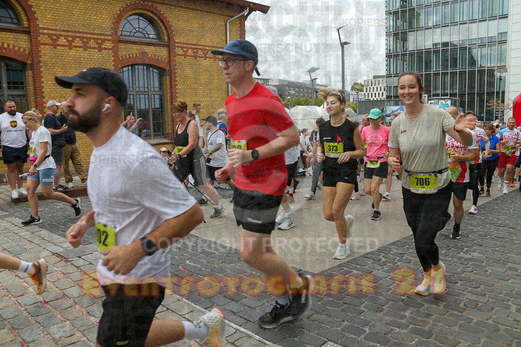 250920_1301_EX1_3810 | Sportfotografie im Rhein-Sieg Kreis, Köln, Bonn, NRW, Rheinland Pfalz, Hessen, etc. Unser Tätigkeitsfeld umfasst den Laufsport vom Volkslauf über den Marathon, Duathlon, Triathon bis zum Ultralauf wie Kölnpfad Ultra oder Schindertrail.