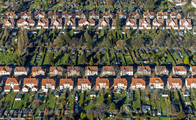 Luenen230204493 | Luftbild, Alte Kolonie - Zechensiedlung Lünen Brambauer, Reihenhäuser mit roten Dächern und Gartenanlagen, Brambauer, Lünen, Ruhrgebiet, Nordrhein-Westfalen, Deutschland