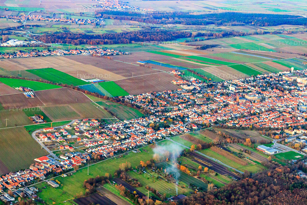 Luftbild: Saarstraße von Südwesten in Kandel im Bundesland Rheinland-Pfalz in Deutschland. Foto: IMG_22760.jpg vom 19.11.2009 durch Werner Riehm/FLY-FOTO.de