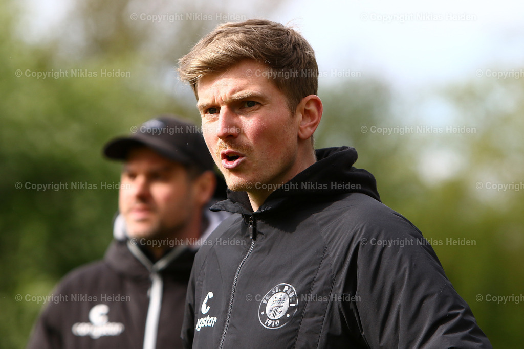 NH_FCStPauliU19_SVWerderBremenU19_U19Bundesliga_20042024 | Benny Hoose (Trainer, FC St. Pauli U19)

Fußball I Junioren I A-Junioren-Bundesliga Nord/Nordost I Saison 2023/2024 I 23. Spieltag I FC St. Pauli U19 - SV Werder Bremen U19 I 20.04.2024 I Sportplatz Köningskinderweg