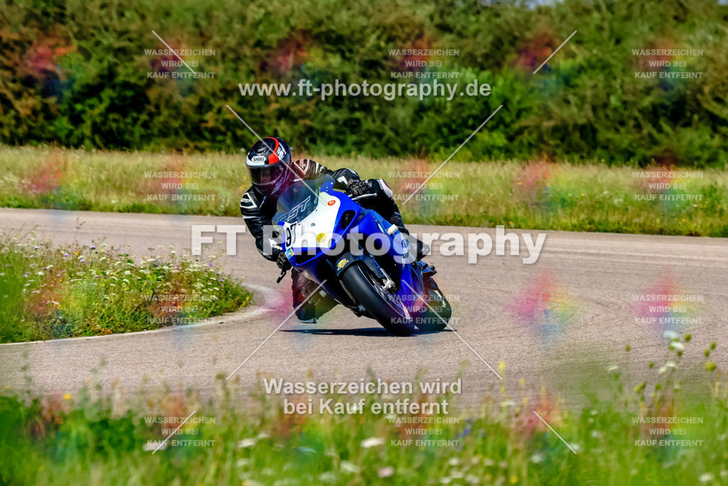 097-3424 | Hier findet Ihr Bilder von Touristenfahrten auf der Nürburgring Nordschleife oder von anderen Veranstaltungen die ich besucht habe. Viel Spass beim Durch Schauen 