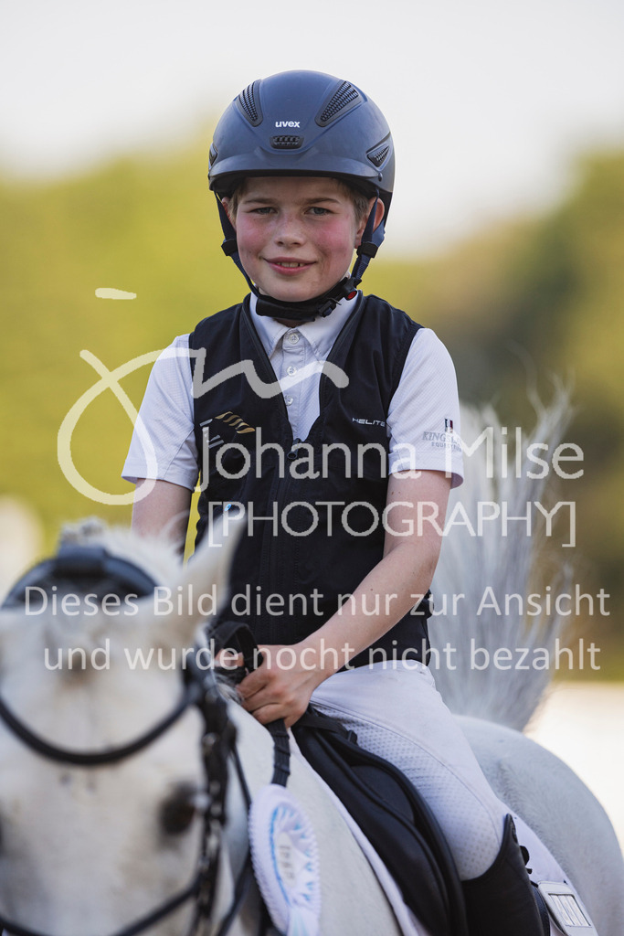250501_MünsterHandorf_PonyTrophy-381 | Deine schönsten Turniermomente als professionelle Fotos! Entdecke hochwertige Pferdesport-Fotografie im Online-Shop. Jetzt Fotos finden & bestellen!