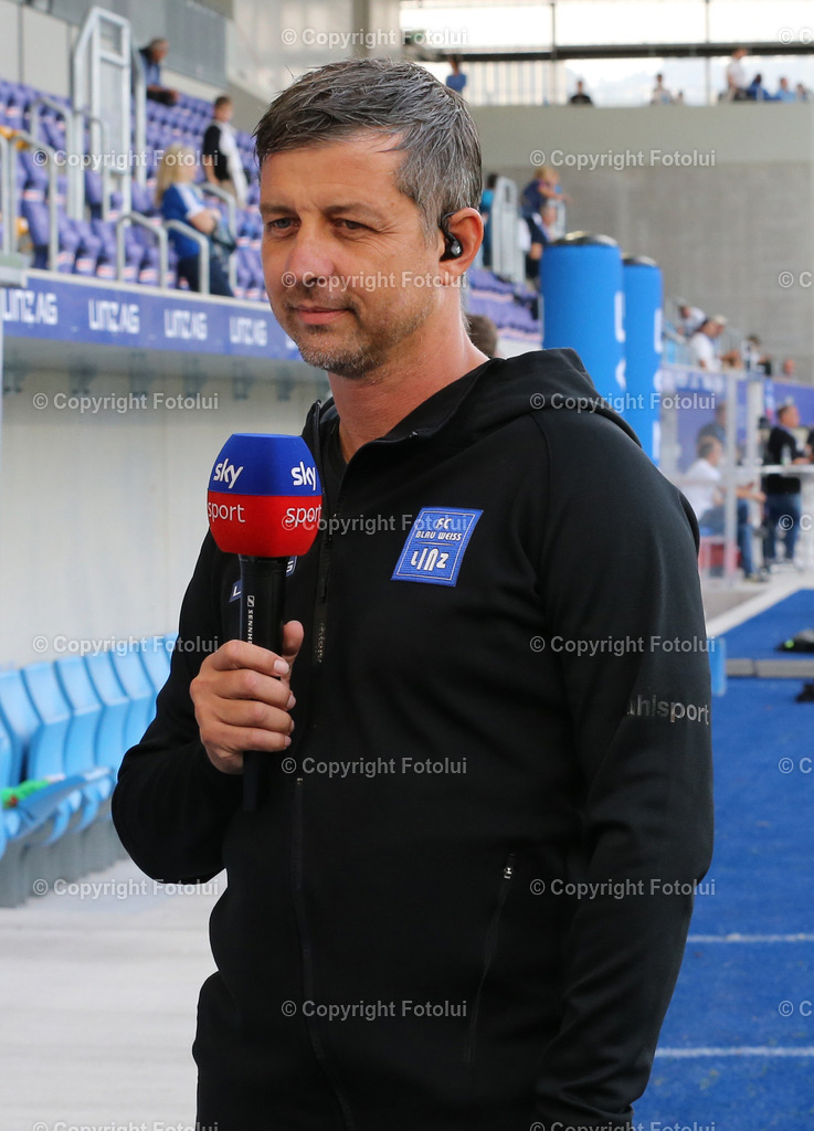 A_LUI_300923_14 | SPORT,FUSSBALL,ADMIRAL BUNDESLIGA BLAU WEISS LINZ-AUSTRIA KLAGENFURT 30.09.2023 IM BILD: TRAINER GERALD SCHEIBLEHNER (BLAUWEISSLINZ) FOTO:FOTOLUI