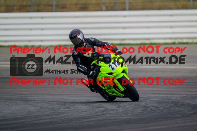 MaZZes_Fotomatrix_20240923_6007705_9981 | WEISS