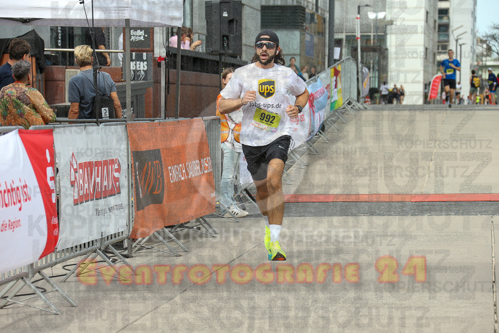 250920_1319_EX1_4004 | Sportfotografie im Rhein-Sieg Kreis, Köln, Bonn, NRW, Rheinland Pfalz, Hessen, etc. Unser Tätigkeitsfeld umfasst den Laufsport vom Volkslauf über den Marathon, Duathlon, Triathon bis zum Ultralauf wie Kölnpfad Ultra oder Schindertrail.