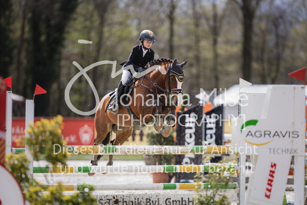 230402_MünsterHandorf_PonyTrophy-441 | Deine schönsten Turniermomente als professionelle Fotos! Entdecke hochwertige Pferdesport-Fotografie im Online-Shop. Jetzt Fotos finden & bestellen!
