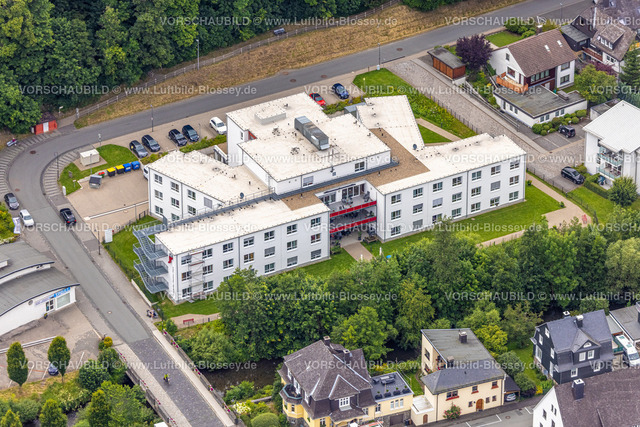 BadBerleburg240710264 | Luftbild, Seniorenheim Friederike-Fliedner-Haus, Evang. Johanneswerk gGmbHPflegeheim, Mühlwiese, Bad Berleburg, Wittgensteiner Land, Nordrhein-Westfalen, Deutschland
