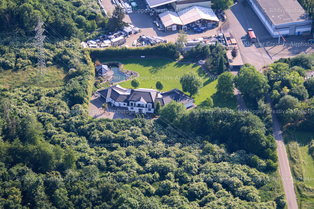 Zelte und Hallen Späth Grevenbroich Creative Airphotography-3200 | Luftbilder und Luftbildfotografie , Digital und Printbilder auf Leinwand , Alu Dibond , Acrylglas , Poster oder Download-Datei für private und gewerbliche Verwendung im Shop online bestellen. - Realisiert mit Pictrs.com